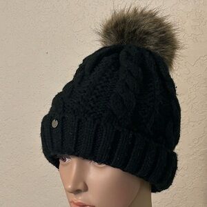Von Lamezan Cable Knit Black Beanie Oversized Faux Pom Lined Logo Snow Cabin OS